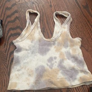 URBAN OUTFITTERS TIE DYE CROPPED TANK TOP